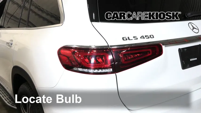 2021 Mercedes-Benz GLS450 4Matic 3.0L 6 Cyl. Turbo MHEV Éclairage Feux de marche arrière (remplacer une ampoule)